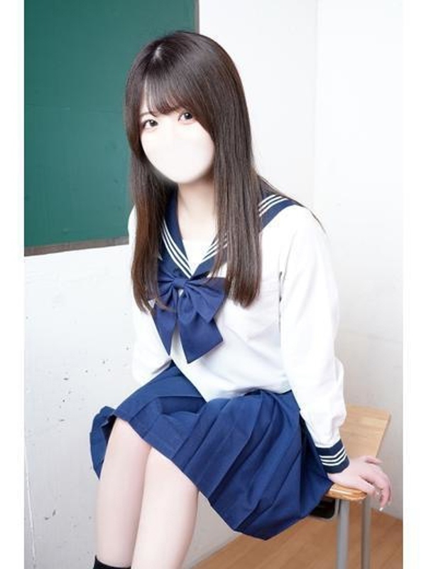小鳥遊れいは★抜群の美形