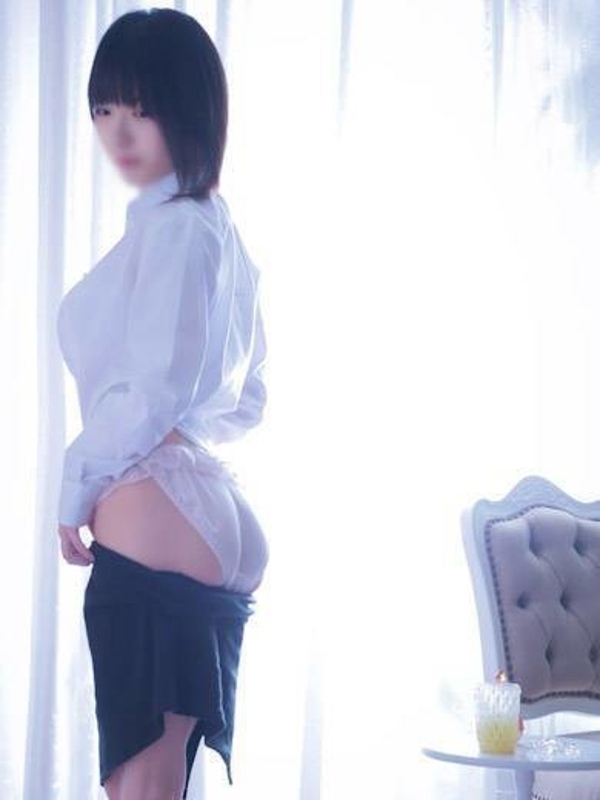 桃愛もな★愛くるしい存在感！