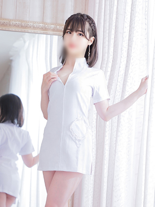 望月なる