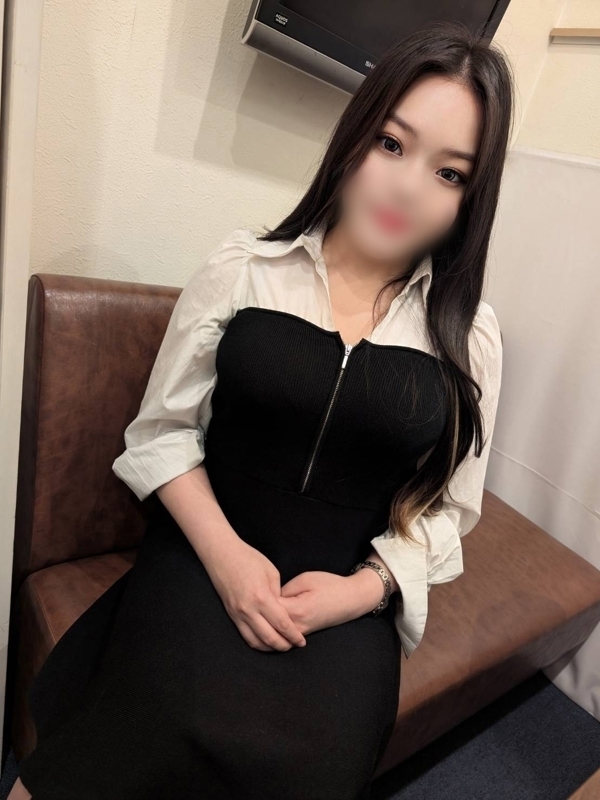 田崎ゆか★色白美巨乳の未経験